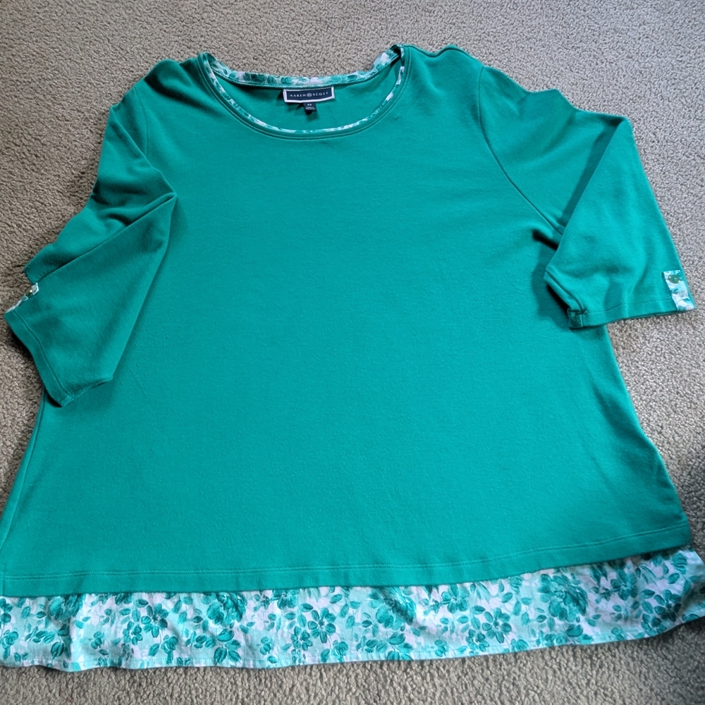 🌟 Sale 🌴💥Karen Scott Teal Top with Floral Accents